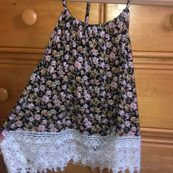 Crop top - Picture 2 of 4